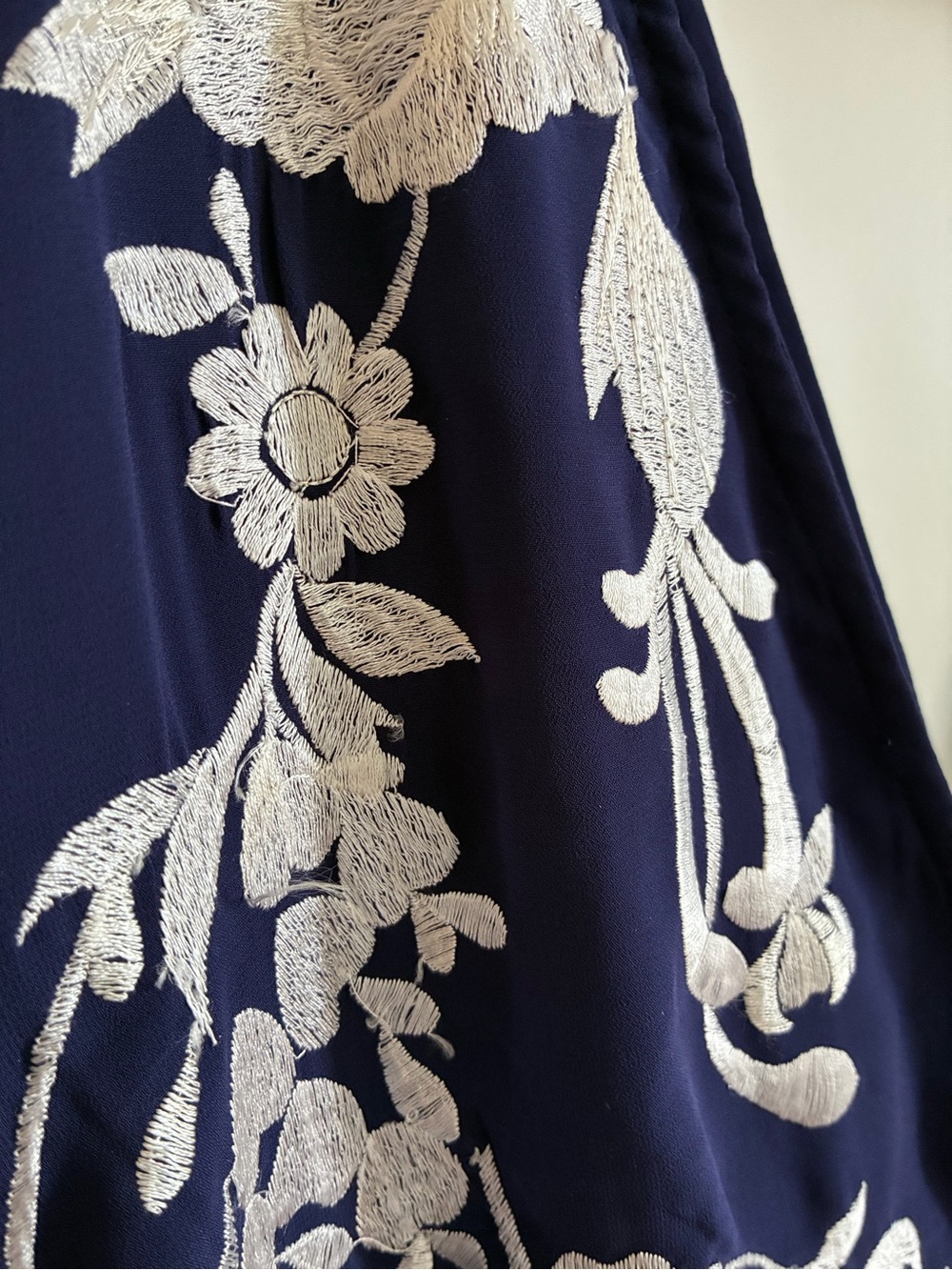 NWT ASOS Deep Navy Embroidered Wrap Kimono Dress with Tie Waist - Size 16 - Picture 7 of 12